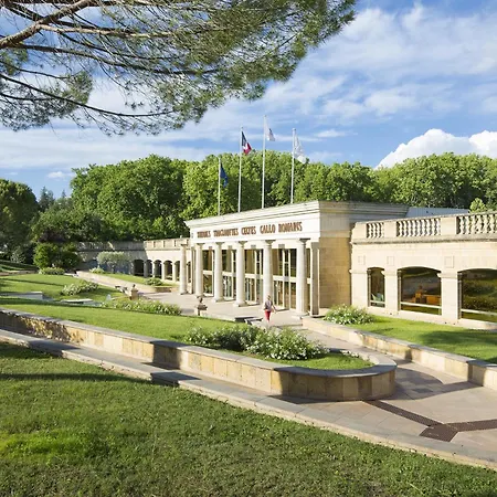 Le Clos Des Oliviers Ideal Curiste Et Travailleurs Cadarache Apartment Greoux-les-Bains